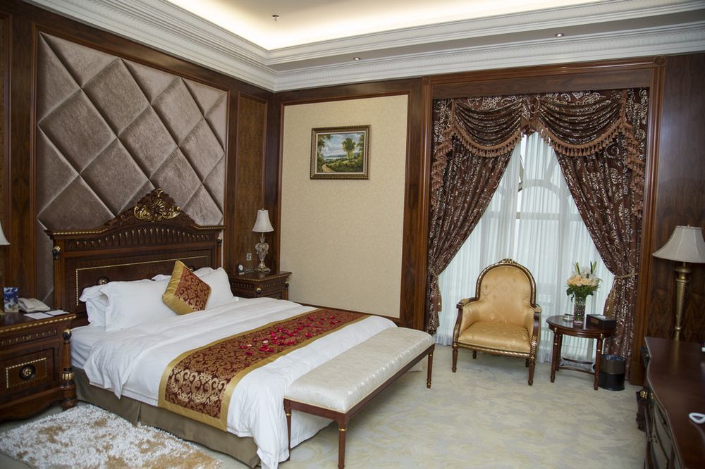 โรงแรมแกลดเดน เจียงเหมิน ภายนอก รูปภาพ